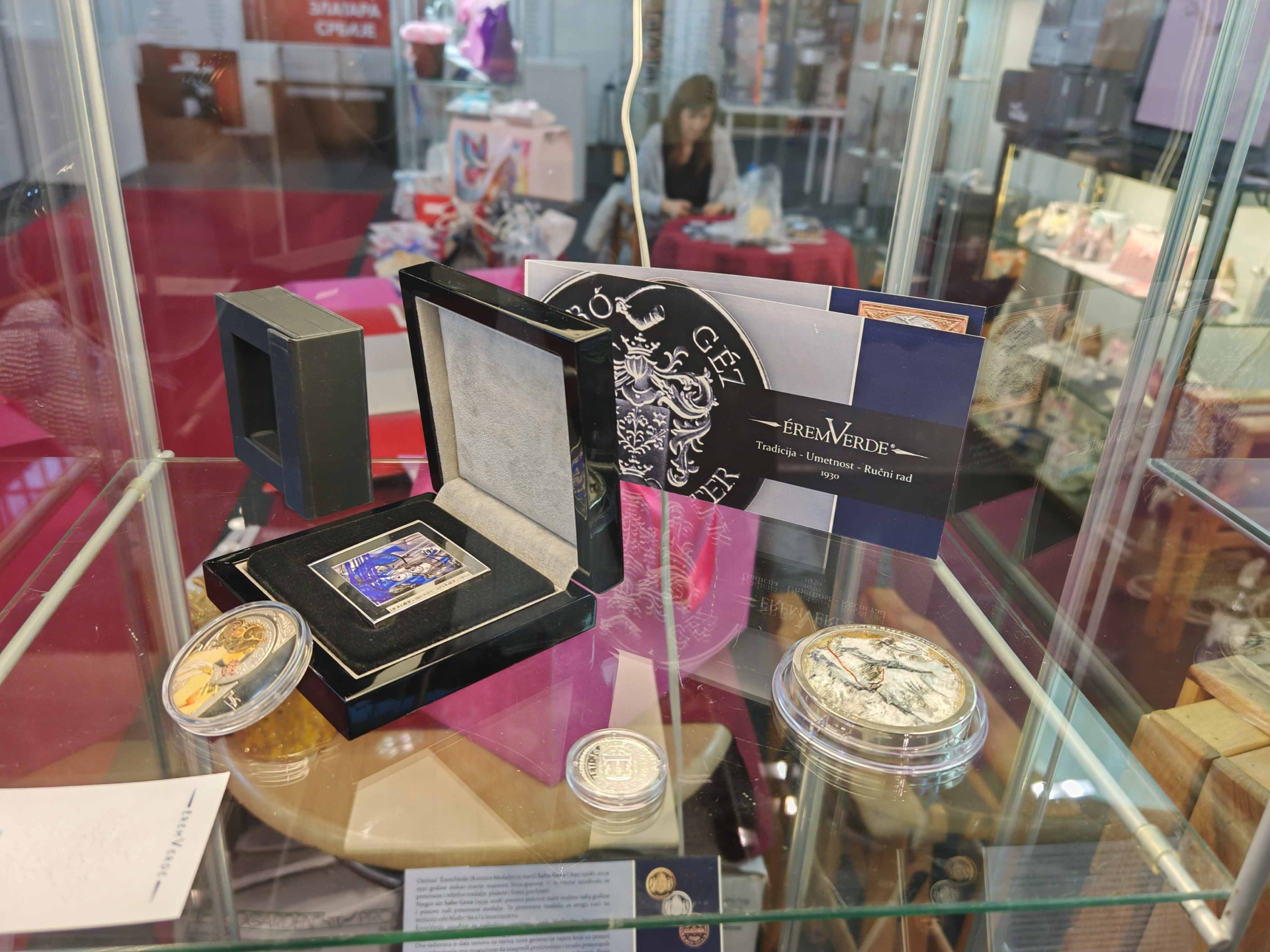 muhelyunk-is-kiallit-a-sjaj-nemzetkozi-ekszer-es-orakeszitesi-kiallitason-a-szerbiai-ujvideken