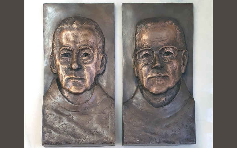 p-tarcza-aurel-es-p-veres-geza-emlekere-keszult-dombormu